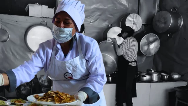 Contraloría Destapa Grave Crisis en Comedores Populares de Áncash: Alimentos en Riesgo y Familias Desatendidas