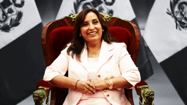 Boluarte presume de «economía fuerte» mientras evita hablar de la crisis de inseguridad
